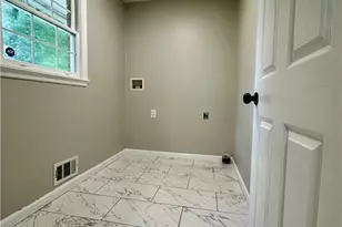 1620 Hebron Ln, Riverdale, GA 30296 - Photo 16