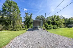 65 Lucille Ave, Ellijay, GA 30540 - Photo 22