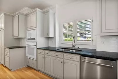 2190 Stephen Long Drive NE, Atlanta, GA 30305 - Photo 12