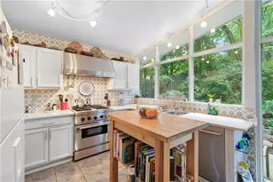 1232 Bernadette Ln NE, Atlanta, GA 30329 - Photo 4