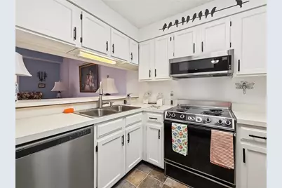 1800 Clairmont Lk #A703, Decatur, GA 30033 - Photo 8
