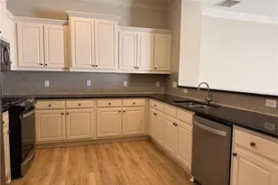 1641 Ridenour Pkwy NW, Kennesaw, GA 30152 - Photo 12