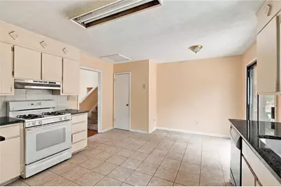 371 Saint Simons Cove, Lawrenceville, GA 30044 - Photo 8