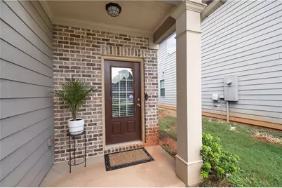 2391 Oakleaf Circle, Lithonia, GA 30058 - Photo 2