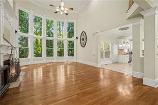 1395 Cresthaven Ln, Lawrenceville, GA 30043 - Photo 6