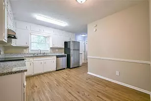 2460 Rolling Acres Dr SW, Conyers, GA 30094 - Photo 10