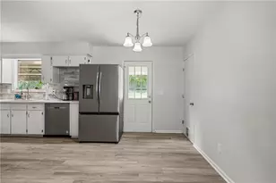 1409 Melford Dr, Columbus, GA 31907 - Photo 6