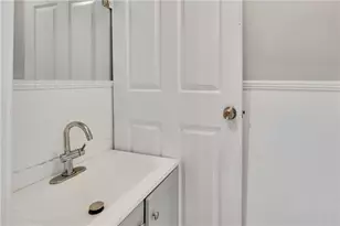 136 Holly Rd, Atlanta, GA 30314 - Photo 10
