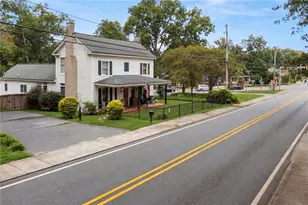 107 Etowah Dr, Cartersville, GA 30120 - Photo 2