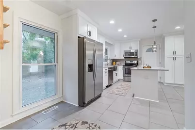 2332 Tanglewood Circle NE, Atlanta, GA 30345 - Photo 16