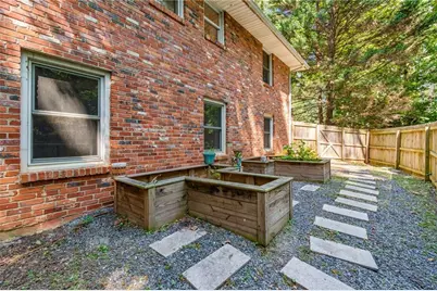 2332 Tanglewood Circle NE, Atlanta, GA 30345 - Photo 40