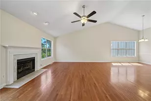 3493 Dunbar Ln, Suwanee, GA 30024 - Photo 8