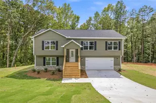 284 Stonington Dr, Mount Airy, GA 30563 - Photo 1
