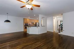 5561 Julian Pl, Atlanta, GA 30342 - Photo 16