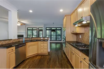 5561 Julian Place, Atlanta, GA 30342 - Photo 20