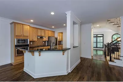 5561 Julian Place, Atlanta, GA 30342 - Photo 18