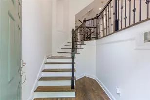 5561 Julian Pl, Atlanta, GA 30342 - Photo 4