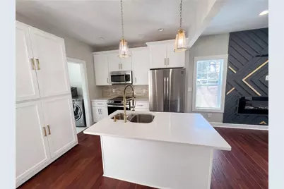 213 Joseph E Lowery Boulevard NW, Atlanta, GA 30314 - Photo 2