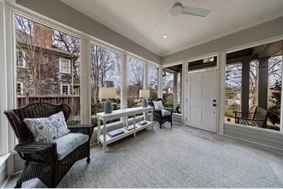 241 Lakeview Avenue NE, Atlanta, GA 30305 - Photo 4