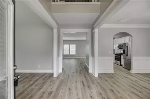4236 Suwanee Brook Ct, Buford, GA 30518 - Photo 4