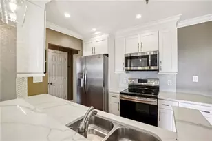 300 Johnson Ferry Road NE, Sandy Springs, GA 30328 - Photo 8