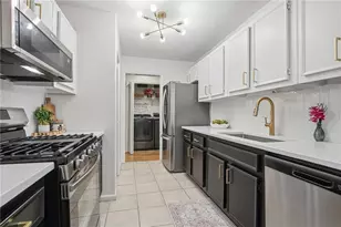 4013 Lake Pointe Cir, Roswell, GA 30075 - Photo 4