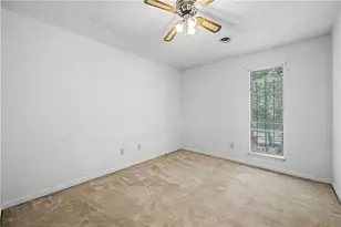2847 Kathryn Cir SW, Atlanta, GA 30331 - Photo 16