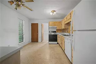 2847 Kathryn Cir SW, Atlanta, GA 30331 - Photo 8