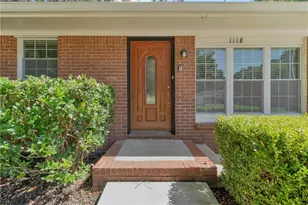1118 Crestview Cir NE, Conyers, GA 30012 - Photo 2