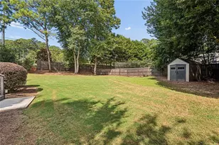 2351 Netherstone Dr NE, Marietta, GA 30066 - Photo 32