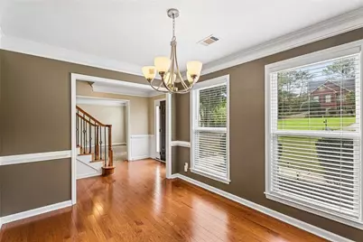2351 Netherstone Drive NE, Marietta, GA 30066 - Photo 4