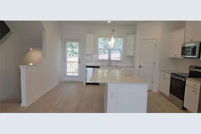 607 Rose Hill Lane, Lawrenceville, GA 30044 - Photo 4