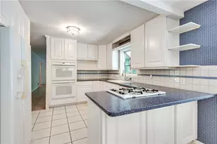 1800 Angelique Dr, Decatur, GA 30033 - Photo 6
