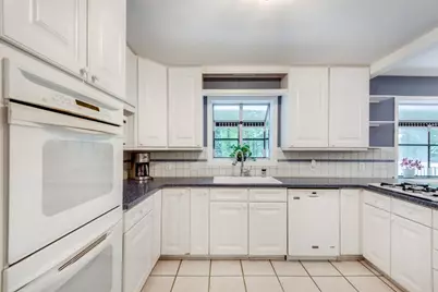 1800 Angelique Drive, Decatur, GA 30033 - Photo 10
