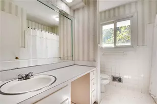 1800 Angelique Dr, Decatur, GA 30033 - Photo 18