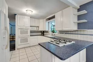 1800 Angelique Dr, Decatur, GA 30033 - Photo 8
