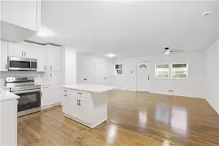 1961 Glenmar Dr, Decatur, GA 30032 - Photo 10