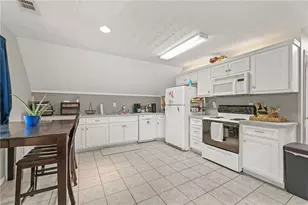 3906 Laurens Ln, Snellville, GA 30039 - Photo 38
