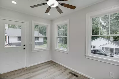 1057 Ferndale Street, Stone Mountain, GA 30083 - Photo 10