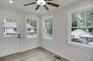 1057 Ferndale St, Stone Mountain, GA 30083 - Photo 10