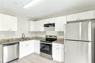7980 Woodlake Dr, Riverdale, GA 30274 - Photo 4