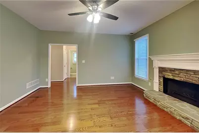 327 Laurel Glen Crossing, Canton, GA 30114 - Photo 2