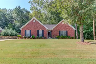 720 Overlook Dr, Winder, GA 30680 - Photo 1