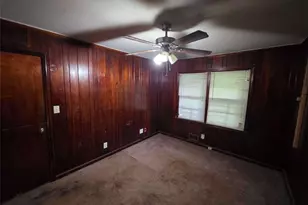 2461 Baywood Dr, Atlanta, GA 30315 - Photo 2
