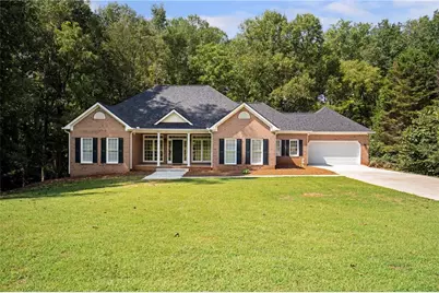 759 Stoneview Drive, Hoschton, GA 30548 - Photo 2