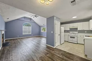 6195 Idlewood Cir, Lithonia, GA 30038 - Photo 8