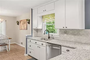 5930 Branden Hill Ln, Buford, GA 30518 - Photo 8