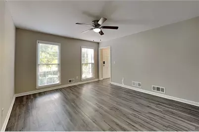3859 W Clinton Court, Marietta, GA 30062 - Photo 4