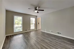 3859 W Clinton Ct, Marietta, GA 30062 - Photo 4