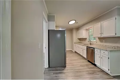 3859 W Clinton Court, Marietta, GA 30062 - Photo 6